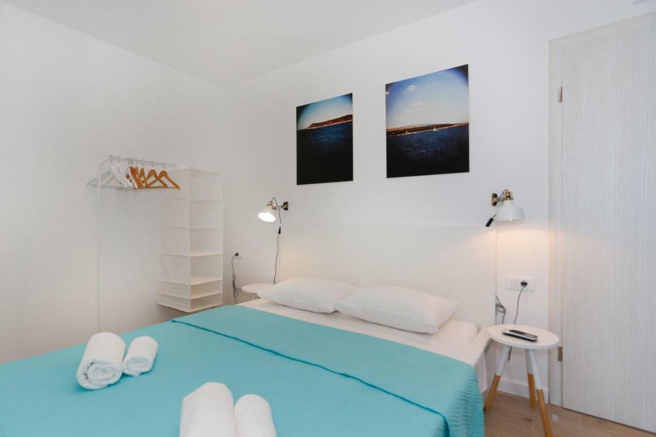 Appartement And Stone House